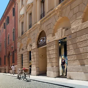 oriana-suites-verona.hotelinveneto.com/